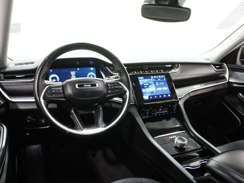 Used 2021 Jeep Grand Cherokee L Laredo w/ Luxury Tech Group I image 18