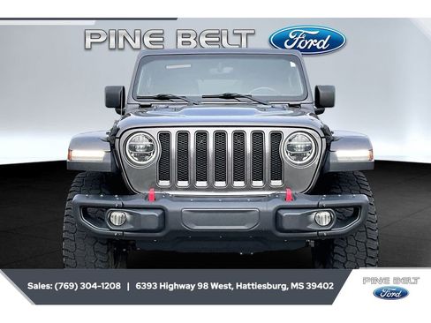 Used 2018 Jeep Wrangler Unlimited Rubicon AWD/4WD image 3