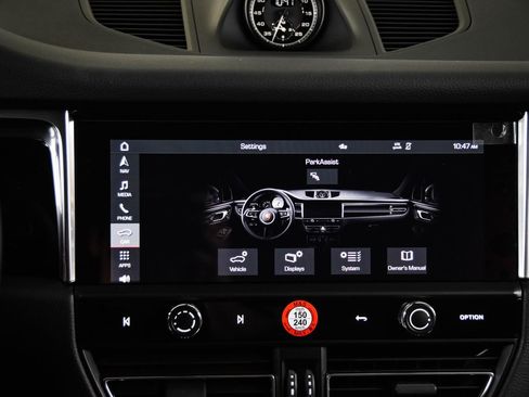 Certified 2026 Porsche Macan S AWD/4WD image 16