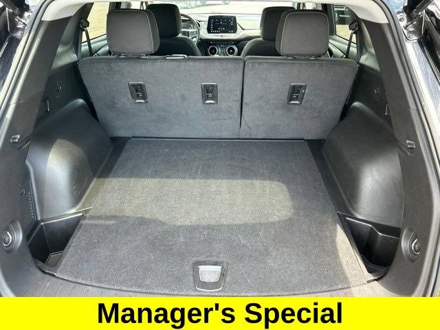 Used 2025 Chevrolet Blazer LT FWD image 39