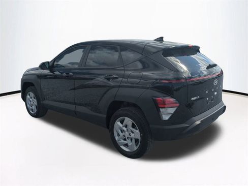New 2026 Hyundai Kona SE image 7