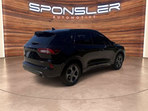 Used 2024 Ford Escape ST-Line w/ Tech Pack #1 AWD/4WD image 7