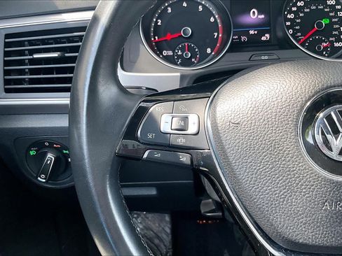 Used 2019 Volkswagen Atlas SE FWD image 24