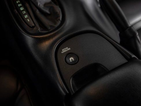 Used 1999 Chevrolet Corvette Base w/ Performance Handling Pkg image 29