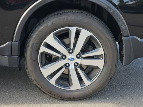 Used 2018 Subaru Outback 2.5i Limited image 10