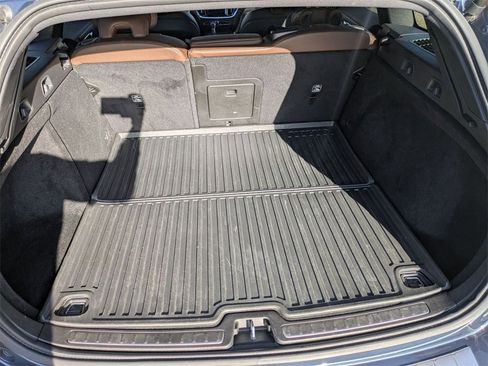 Used 2022 Volvo V60 T5 Cross Country w/ Climate Package image 28