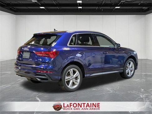 Used 2021 Audi Q3 2.0T Premium w/ Convenience Package image 5