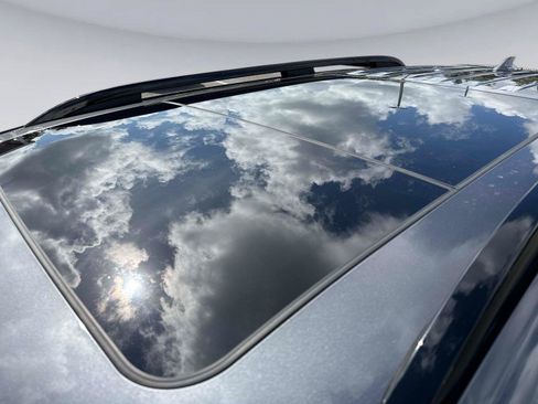 Certified 2025 Honda Pilot Touring image 36