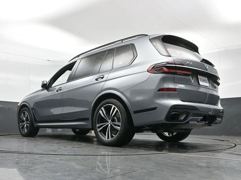 Used 2024 BMW X7 xDrive40i w/ M Sport Package image 48