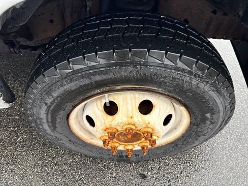 Used 2002 Ford E-450 and Econoline 450 RWD image 15
