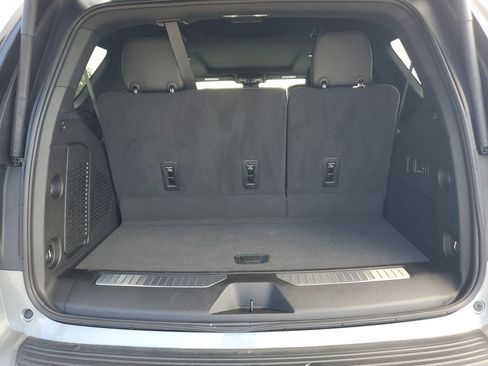 Used 2024 Chevrolet Tahoe High Country w/ Advanced Technology Package image 22