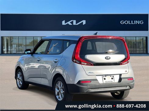 Used 2020 Kia Soul S image 4