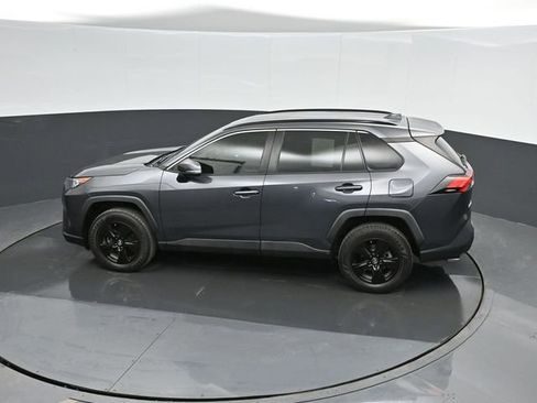Used 2019 Toyota RAV4 XLE image 27
