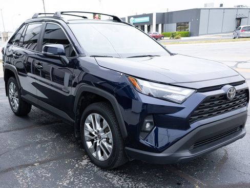 Used 2024 Toyota RAV4 XLE Premium FWD image 4