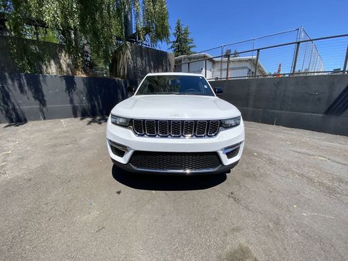 Used 2024 Jeep Grand Cherokee Limited 4xe AWD/4WD image 9