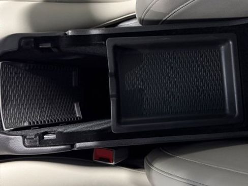 Used 2019 Cadillac XT4 Luxury image 26