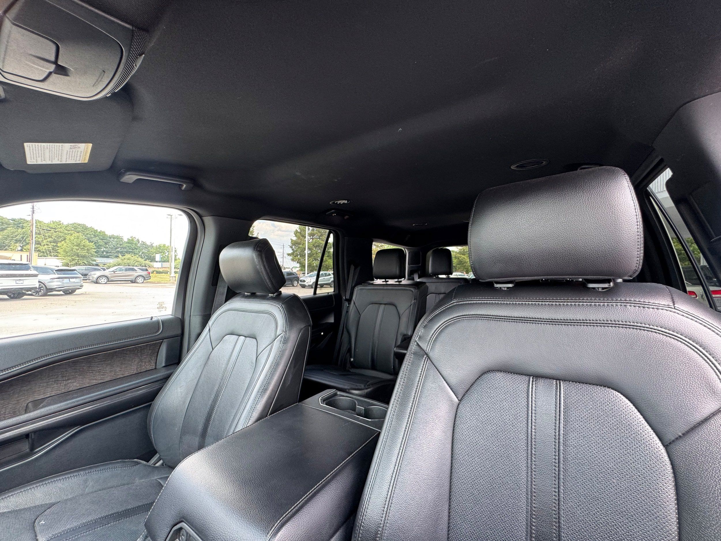 Used 2020 Ford Expedition Limited RWD image 11