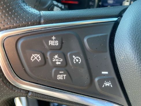 Used 2024 Chevrolet Equinox LS w/ LS Convenience Package FWD image 18