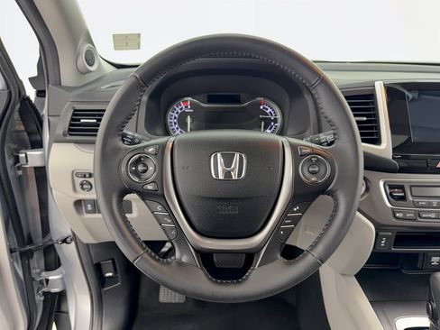 Used 2017 Honda Pilot EX-L image 10