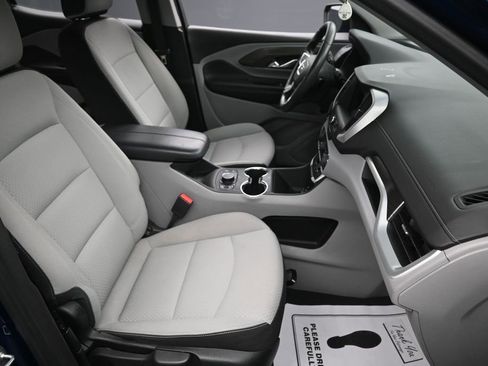 Used 2023 GMC Terrain SLE w/ Driver Convenience Package FWD image 32