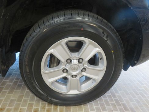 Used 2019 Toyota Sequoia SR5 image 10