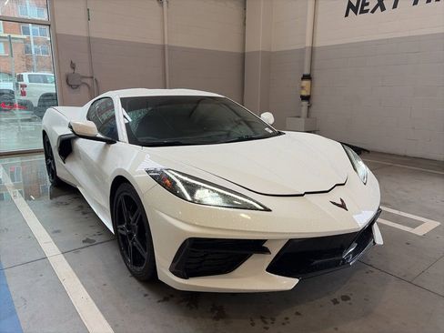 Used 2021 Chevrolet Corvette Stingray Coupe w/ 1LT image 5