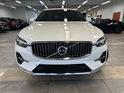 Used 2023 Volvo XC60 B5 Plus AWD/4WD image 17