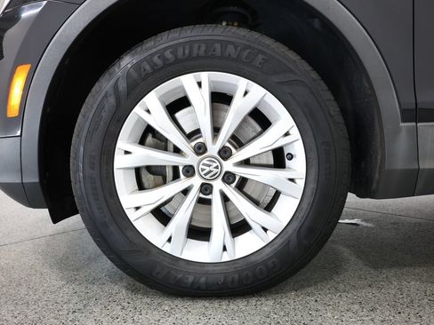 Used 2020 Volkswagen Tiguan S FWD image 5