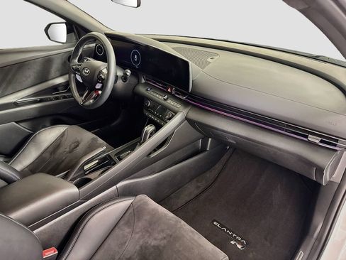 Used 2022 Hyundai Elantra N FWD image 31