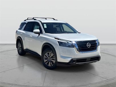 New 2025 Nissan Pathfinder SV