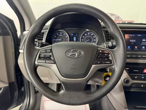 Used 2018 Hyundai Elantra SEL w/ Cargo Package image 13