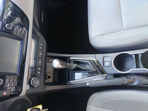 Used 2016 Toyota Corolla LE w/ Body Protection Package #1 FWD image 12