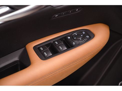 Used 2024 Cadillac XT5 Premium Luxury image 29