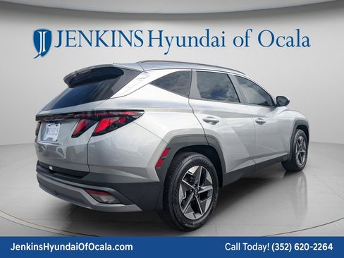 New 2026 Hyundai Tucson SEL image 3