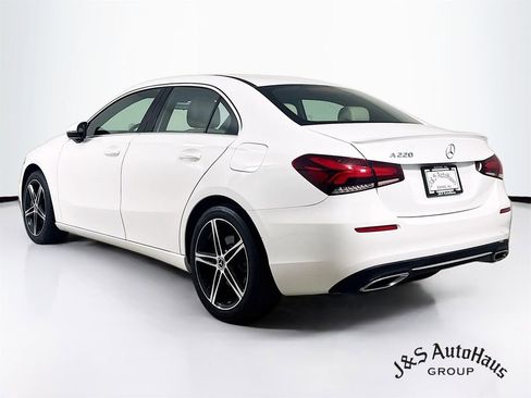 Used 2019 Mercedes-Benz A 220 image 5