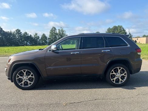 Used 2021 Jeep Grand Cherokee Limited w/ Premium Lighting Group AWD/4WD image 4