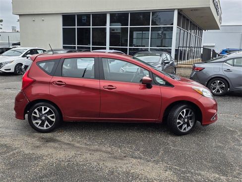 Used 2016 Nissan Versa Note SR image 30