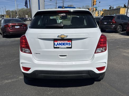 Used 2021 Chevrolet Trax LS image 4