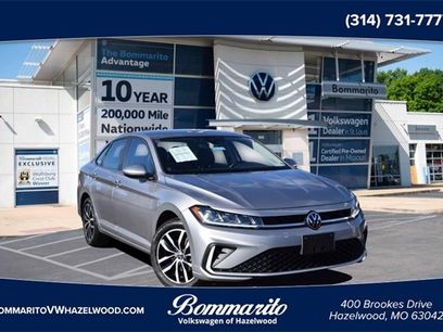 Certified 2025 Volkswagen Jetta SE