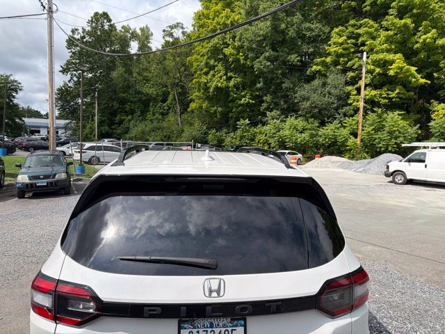 Certified 2023 Honda Pilot Elite image 8