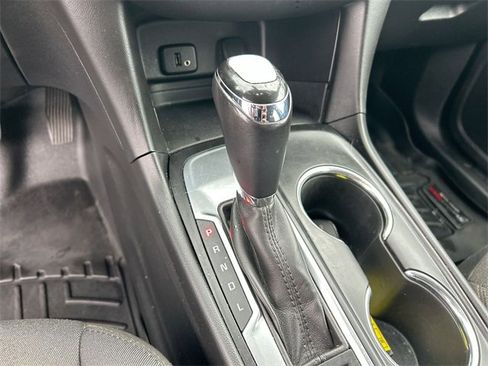 Used 2018 Chevrolet Equinox LT image 15