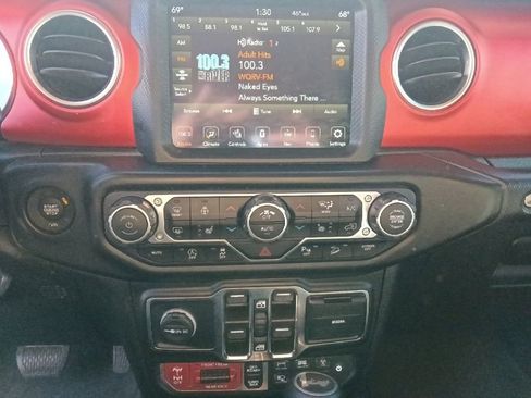 Used 2021 Jeep Wrangler Unlimited Rubicon image 20