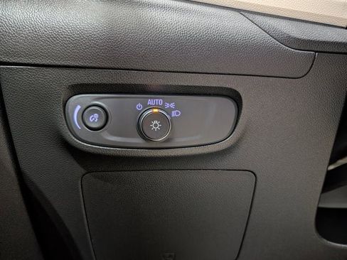 Used 2025 Buick Encore GX Avenir w/ Avenir Technology Package image 23