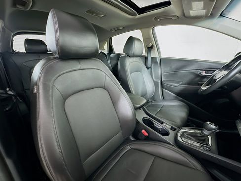 Used 2023 Hyundai Kona Limited image 28