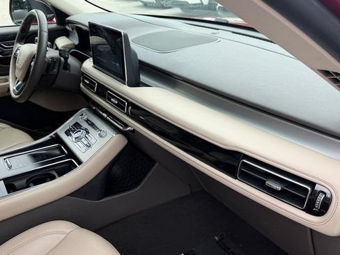 Used 2020 Lincoln Aviator 2WD image 17