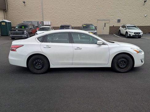 Used 2013 Nissan Altima 2.5 S FWD image 4