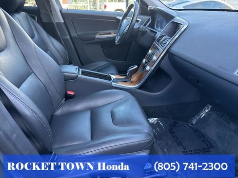 Used 2017 Volvo XC60 T5 Inscription w/ Preferred Option Package image 15