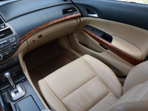 Used 2011 Honda Accord EX-L image 22