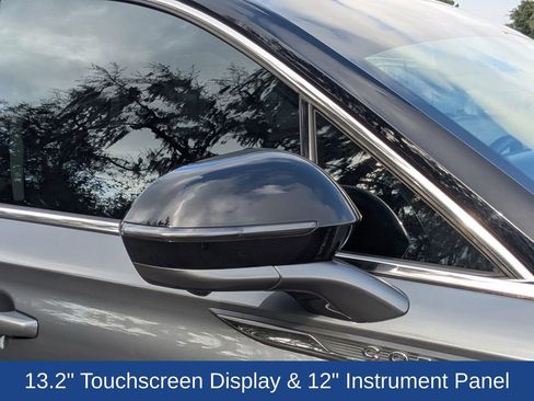 Used 2023 Lincoln Corsair Reserve w/ Equipment Group 201A image 12