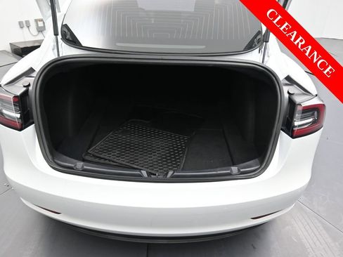Used 2020 Tesla Model 3 Standard Range image 19